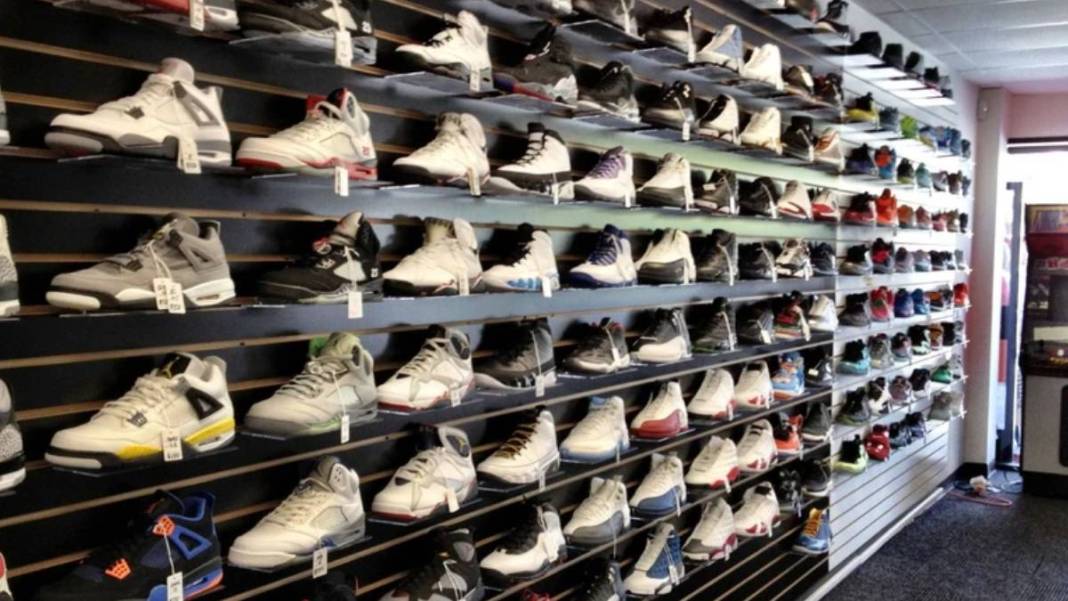 Türklerin vazgeçilmez markasıydı: Ünlü ayakkabı devi iflas bayrağını çekti! 27 mağazası kapanmanın eşiğinde 1